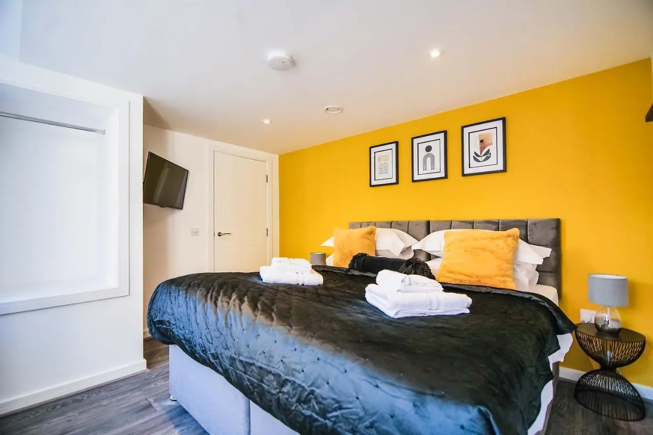 York Crescent Apartments