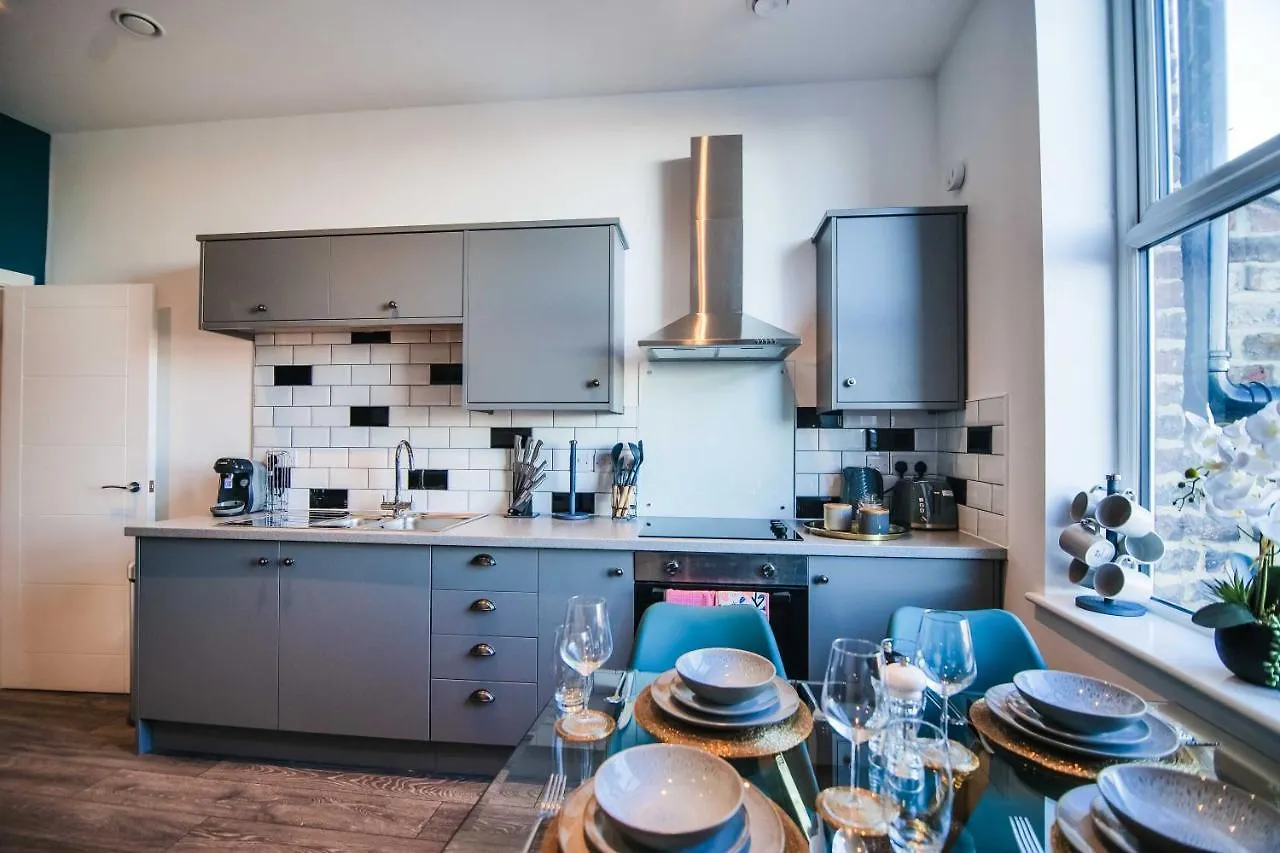 York Crescent Apartments
