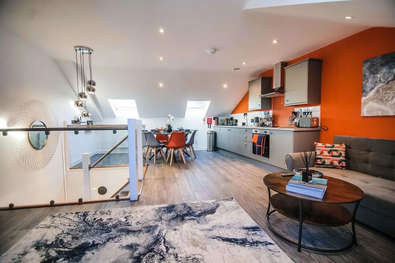 York Crescent Apartments