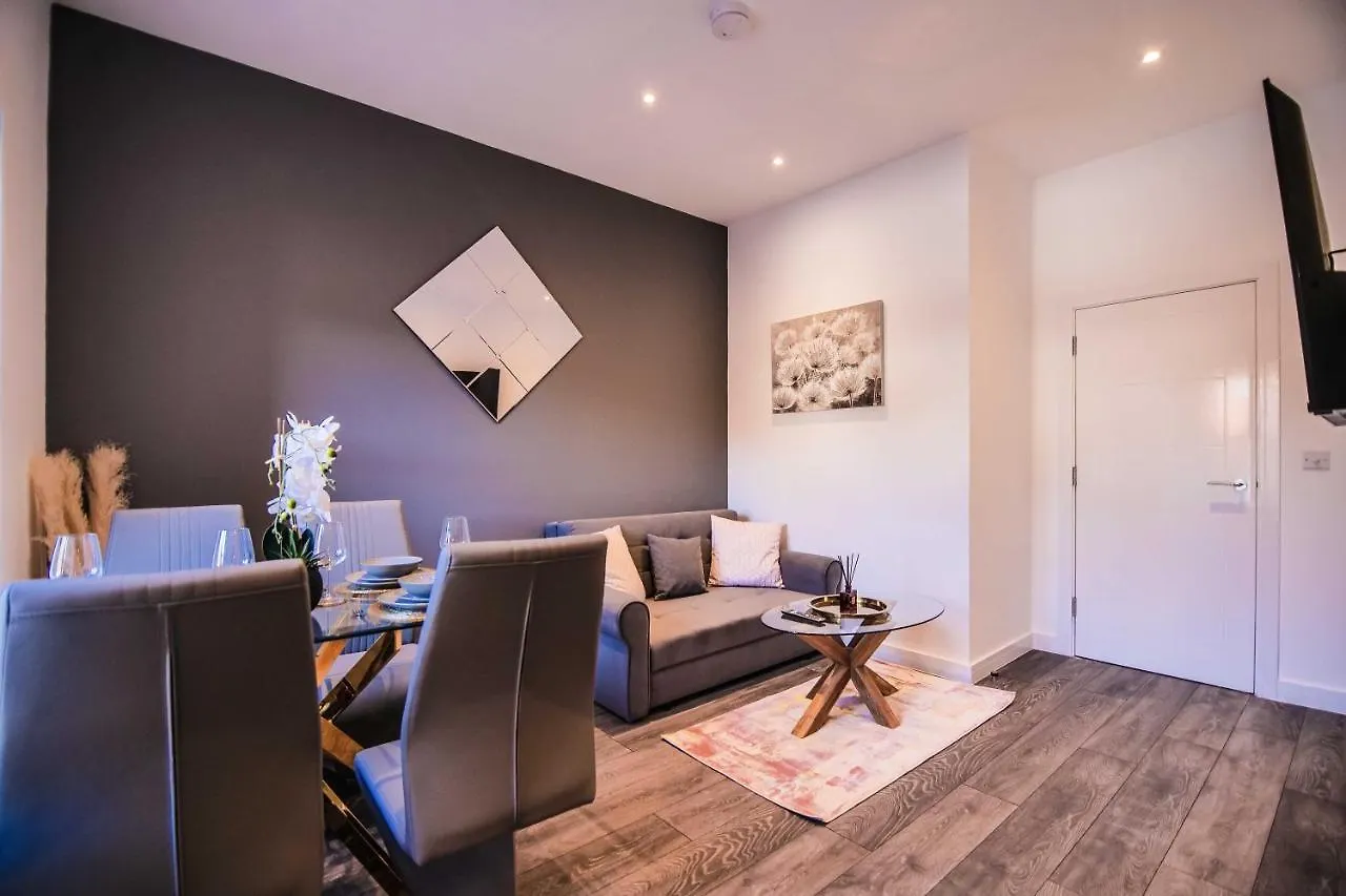 York Crescent Apartments 0*,  Royaume-Uni